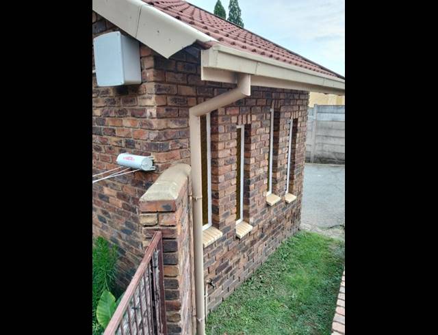 3 BEDROOM DUPLEX FOR SALE IN BIRCHLEIGH NORTH